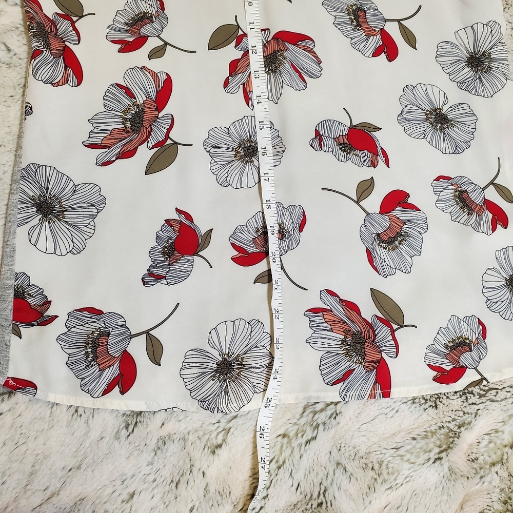 Papermoon Floral Mixed Material Top, Size Small - Picture 6 of 8